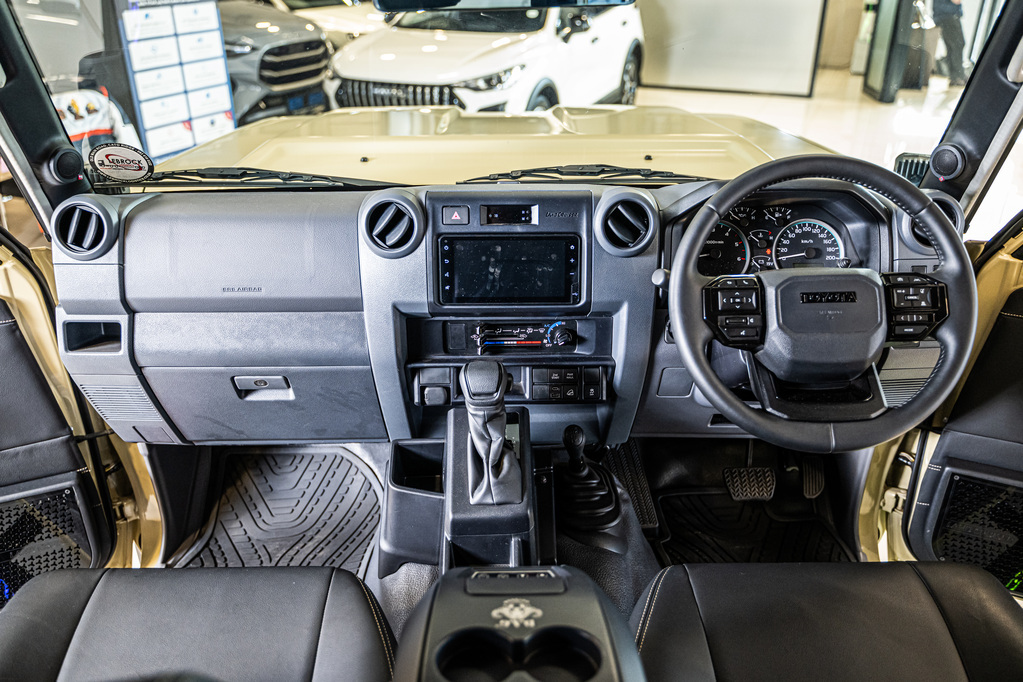 TOYOTA LAND CRUISER 79 LAND CRUISER 79 2.8 GD-6 P/U D/C A/T - 13