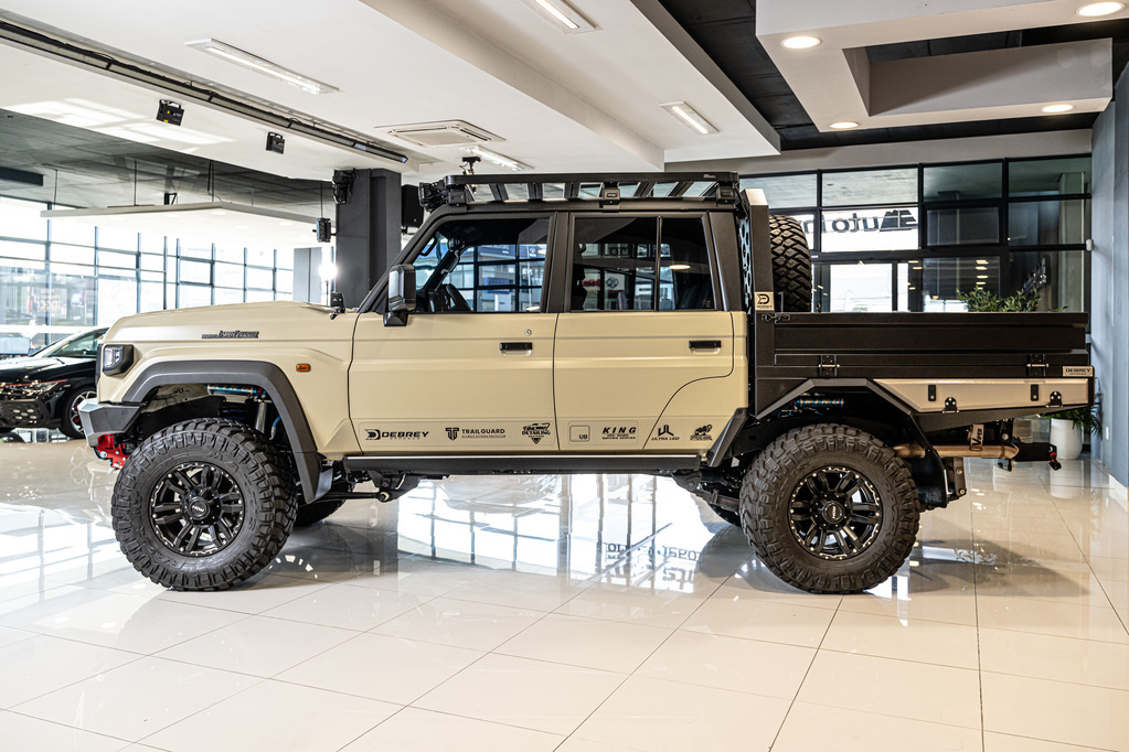 TOYOTA LAND CRUISER 79 LAND CRUISER 79 2.8 GD-6 P/U D/C A/T - 9