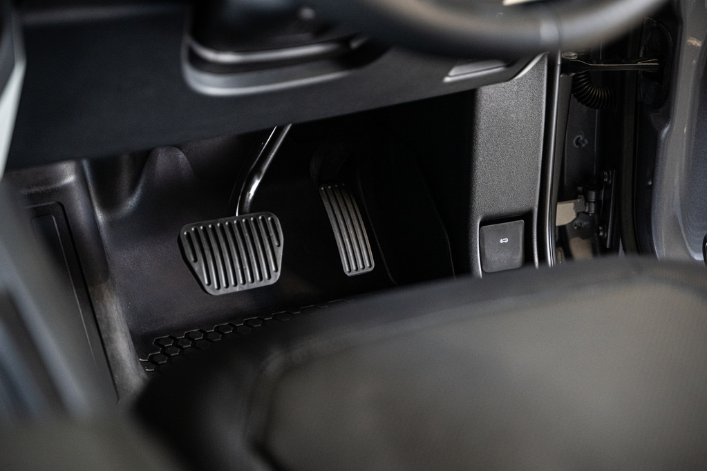 LAND ROVER DEFENDER DEFENDER 110 D300 HSE X-DYNAMIC - 12