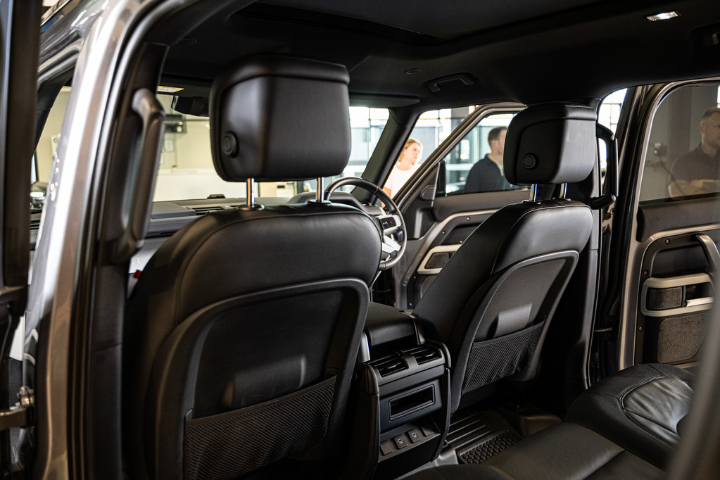 LAND ROVER DEFENDER DEFENDER 110 D300 HSE X-DYNAMIC - 20