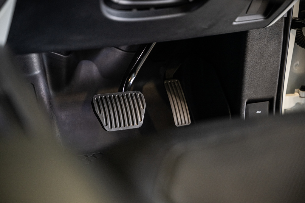 LAND ROVER DEFENDER DEFENDER 110 D300 HSE X-DYNAMIC - 12