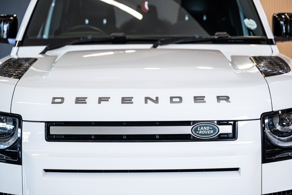 LAND ROVER DEFENDER DEFENDER 110 D300 HSE X-DYNAMIC - 4