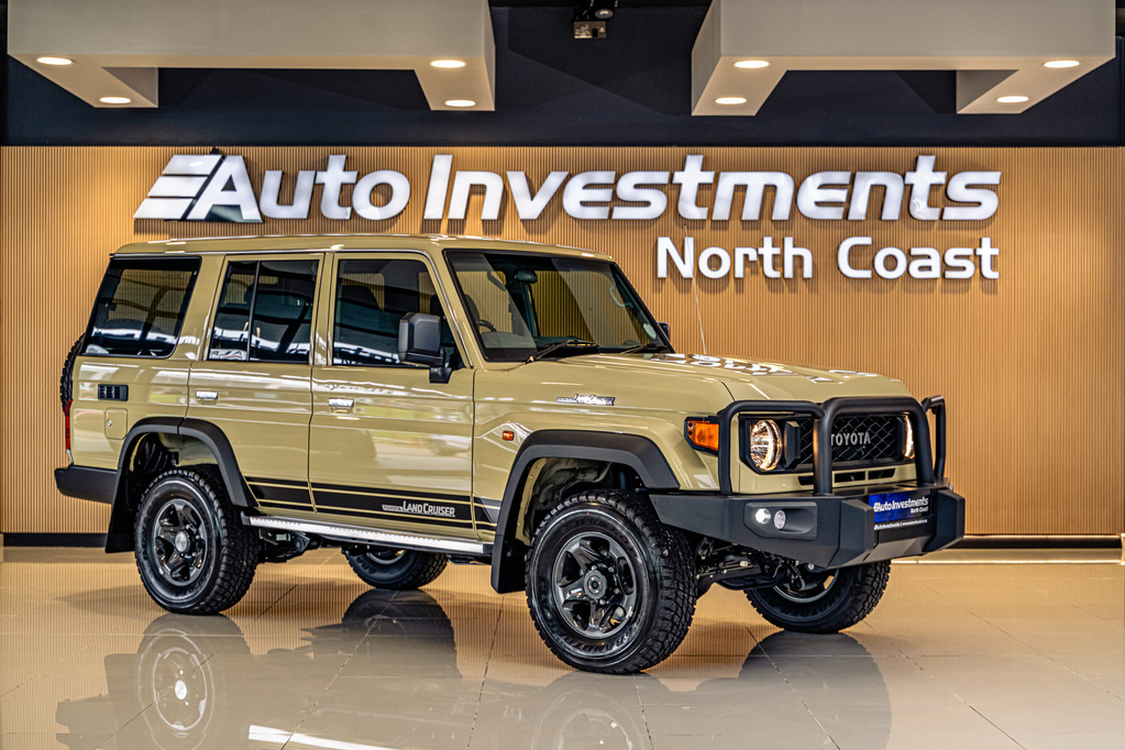 TOYOTA LAND CRUISER 76 LANDCRUISER 76 2.8 GD-6 VX S/W A/T - 2