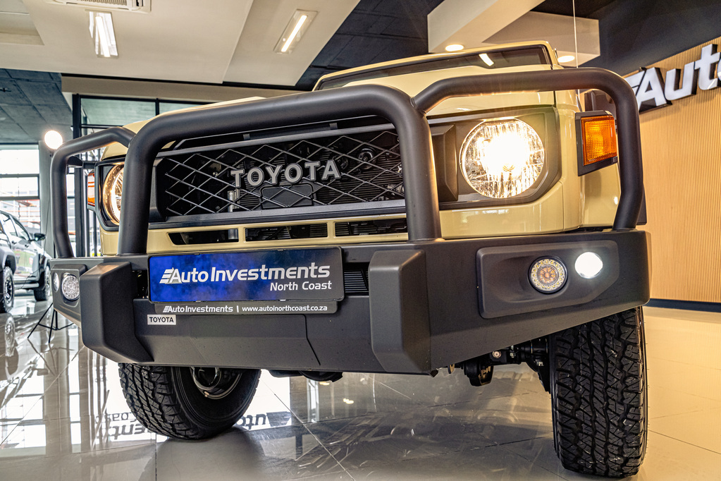 TOYOTA LAND CRUISER 76 LANDCRUISER 76 2.8 GD-6 VX S/W A/T - 6