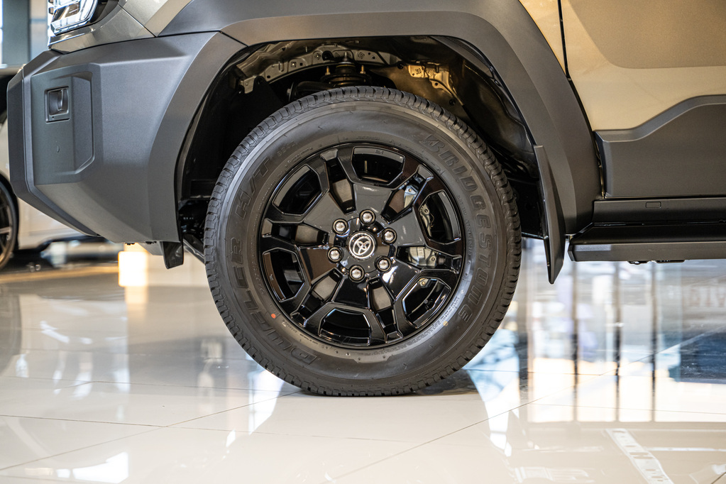TOYOTA LANDCRUISER L/CRUISER FJ 2.7 VX A/T - 6