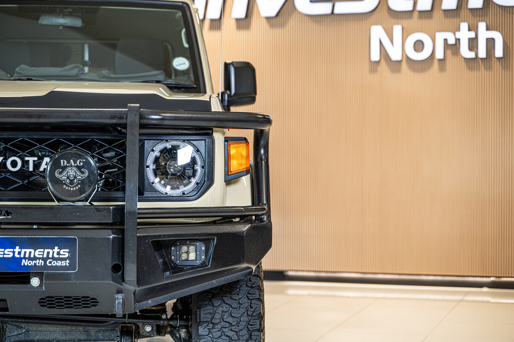 TOYOTA LAND CRUISER 79 LAND CRUISER 79 2.8 GD-6 P/U D/C A/T - 5