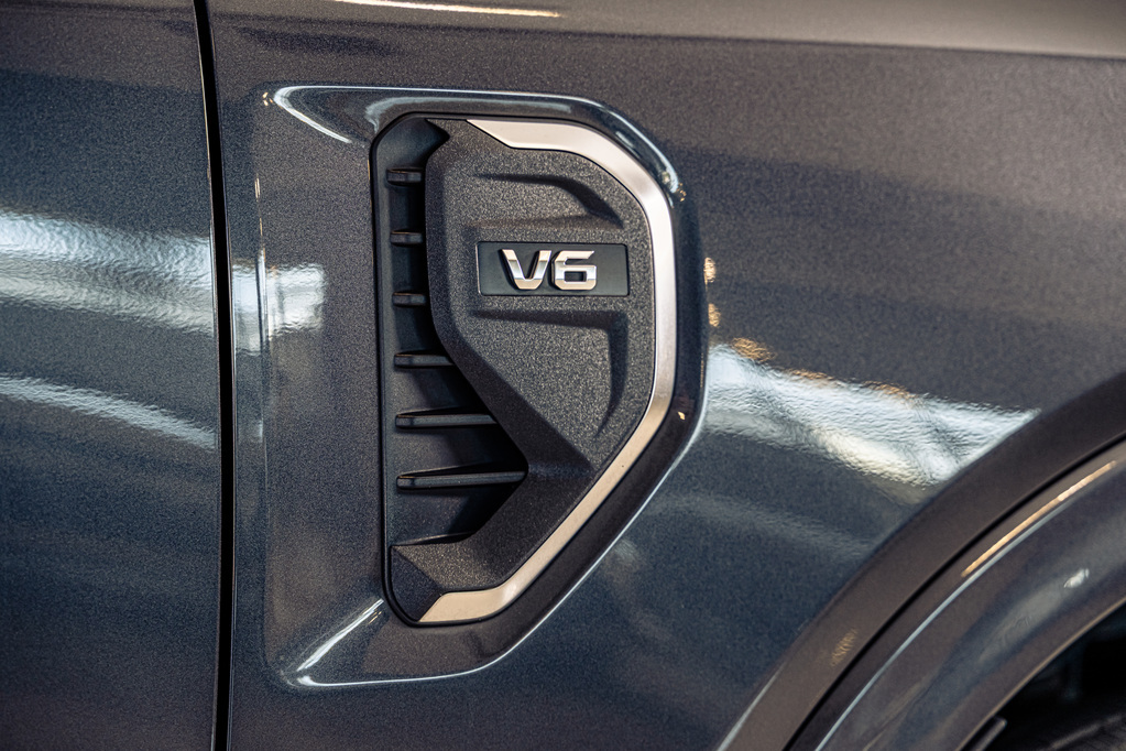 FORD EVEREST EVEREST 3.0D V6 PLATINUM AWD A/T - 7