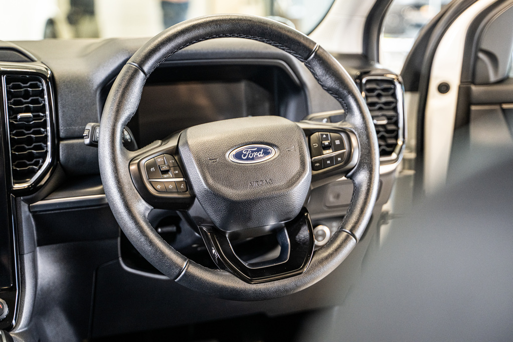 FORD EVEREST EVEREST 2.0D BI-TURBO SPORT A/T - 17
