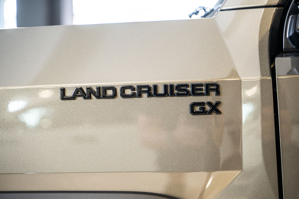 TOYOTA FJ CRUISER L/CRUISER FJ 2.7 GX A/T - 8