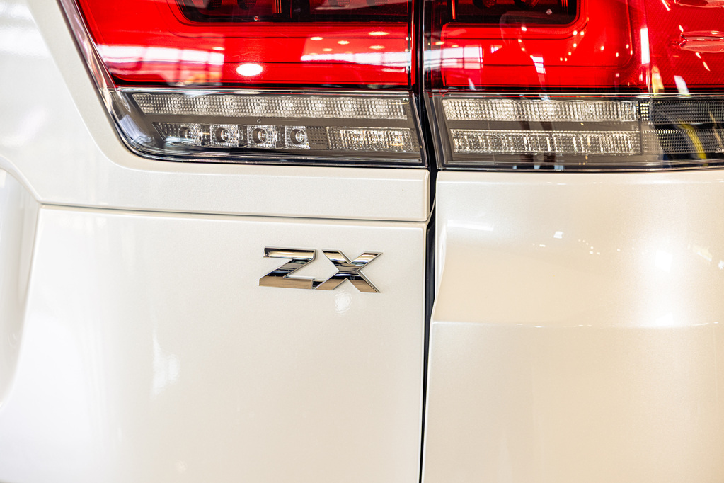 TOYOTA LAND CRUISER 300 LANDCRUISER 300 V6 3.3D ZX - 12