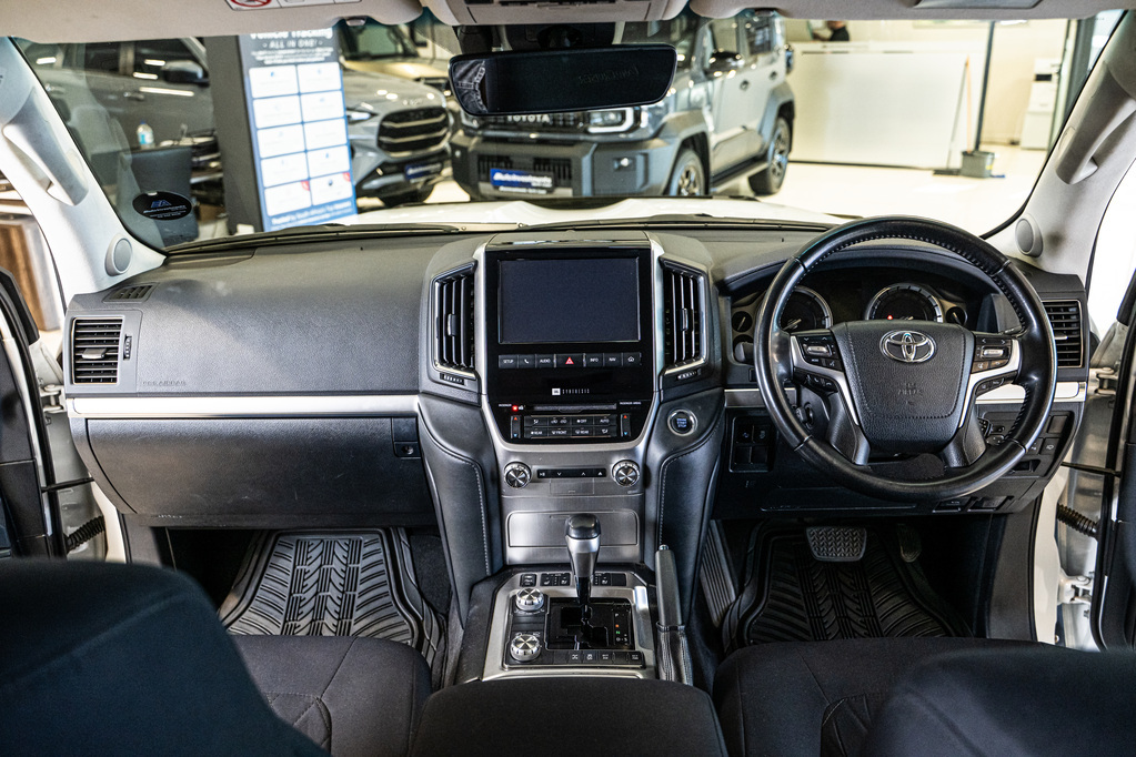 TOYOTA LAND CRUISER LAND CRUISER 200 V8 4.5D VX-R A/T - 11