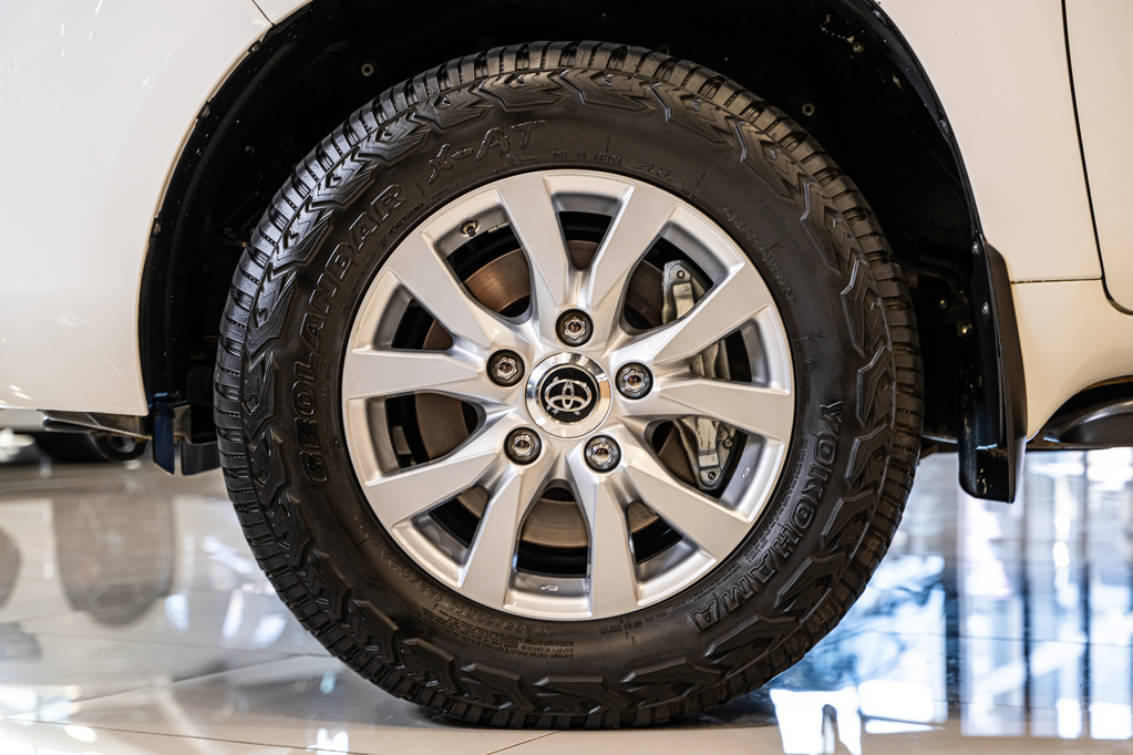 TOYOTA LAND CRUISER LAND CRUISER 200 V8 4.5D VX-R A/T - 6