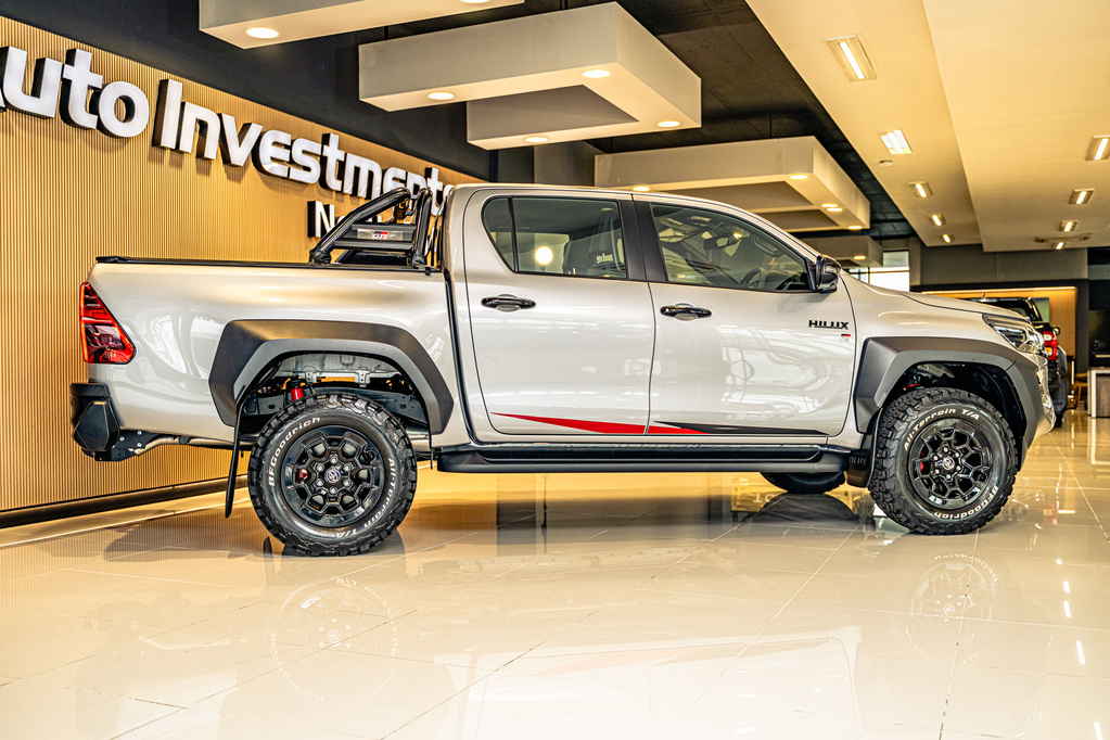 TOYOTA HILUX HILUX 2.8 GD-6 GR-S 4X4 A/T P/U D/C - 18