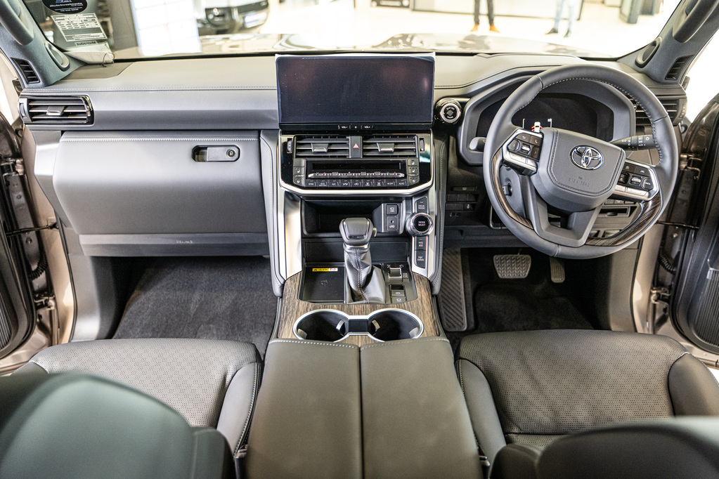 TOYOTA LAND CRUISER LANDCRUISER 300 V6 3.3D ZX - 10