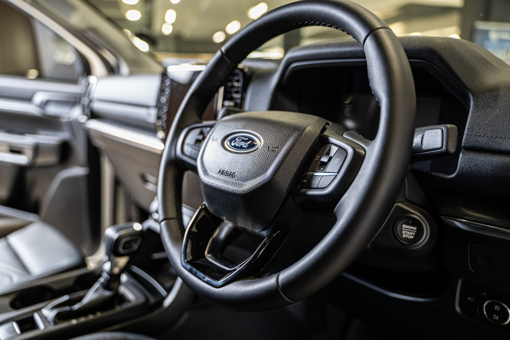 FORD EVEREST EVEREST 2.0D BI-TURBO XLT A/T - 19