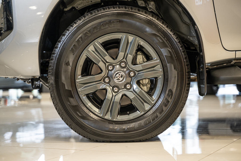 TOYOTA HILUX HILUX 2.4 GD-6 RB RAIDER A/T P/U D/C - 6