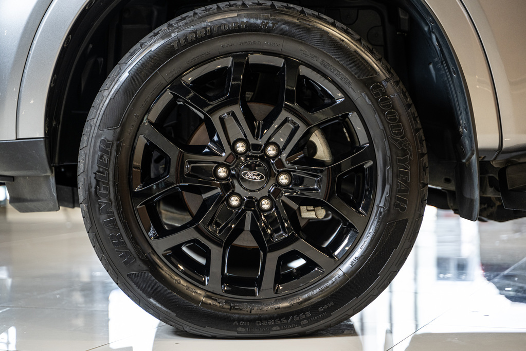FORD EVEREST EVEREST 2.0D BI-TURBO SPORT 4X4 A/T - 9