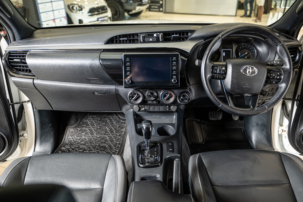 TOYOTA HILUX HILUX 2.8 GD-6 RB LEGEND 4X4 A/T P/U E/CAB