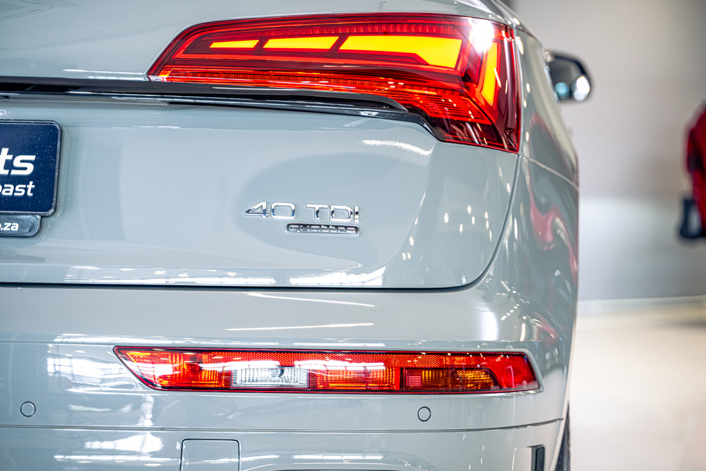 AUDI Q5 Q5 2.0 TDI QUATTRO STRONIC S LINE (40 TDI) - 18