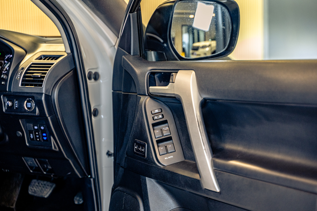 TOYOTA PRADO PRADO VX-L 3.0D A/T - 15