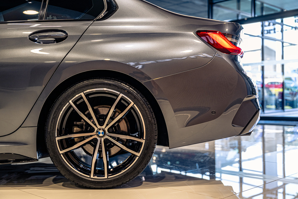 BMW 3 SERIES 320D M SPORT A/T (G20) - 8