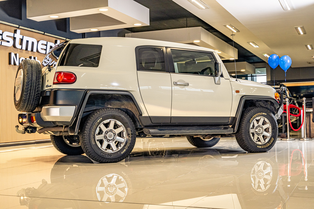 TOYOTA LANDCRUISER L/CRUISER FJ 4.0 V6 CRUISER