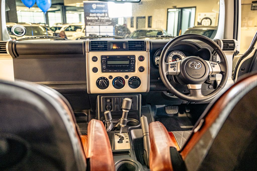 TOYOTA LANDCRUISER L/CRUISER FJ 4.0 V6 CRUISER