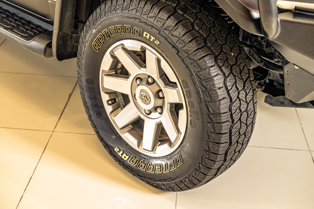 TOYOTA LANDCRUISER L/CRUISER FJ 4.0 V6 CRUISER