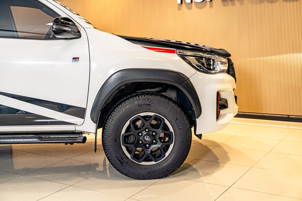 TOYOTA HILUX HILUX 2.8 GD-6 GR-S 4X4 A/T P/U D/C