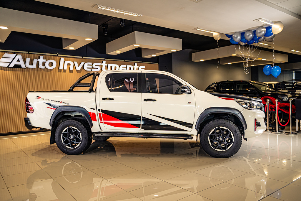 TOYOTA HILUX HILUX 2.8 GD-6 GR-S 4X4 A/T P/U D/C