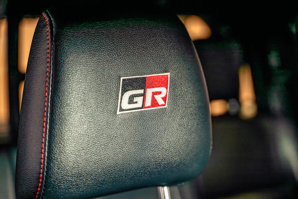 TOYOTA HILUX HILUX 2.8 GD-6 GR-S 4X4 A/T P/U D/C