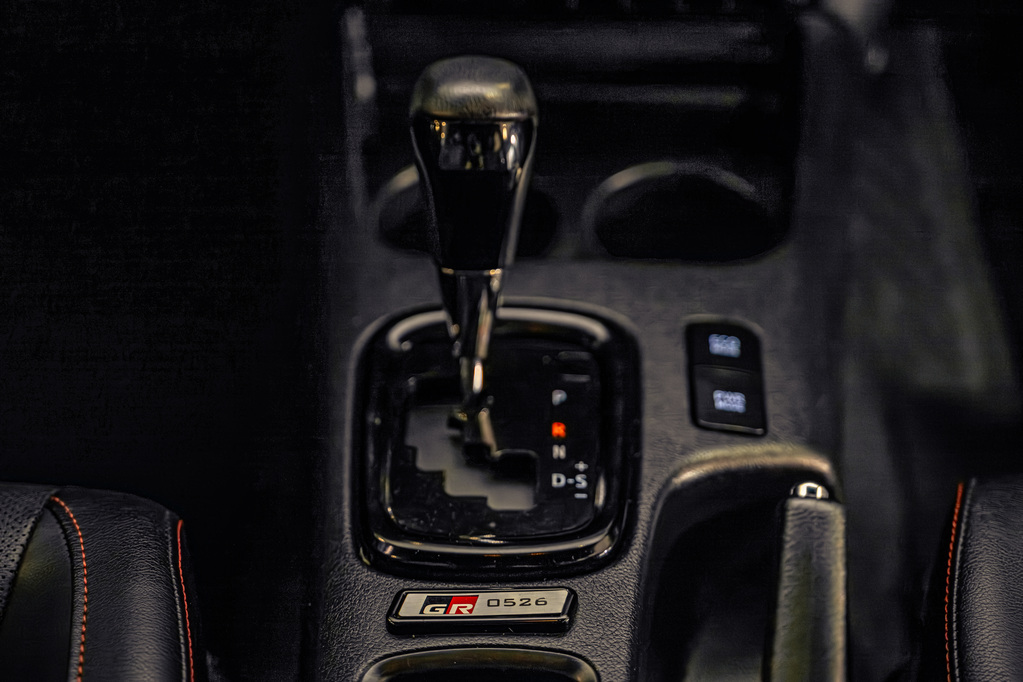 TOYOTA HILUX HILUX 2.8 GD-6 GR-S 4X4 A/T P/U D/C