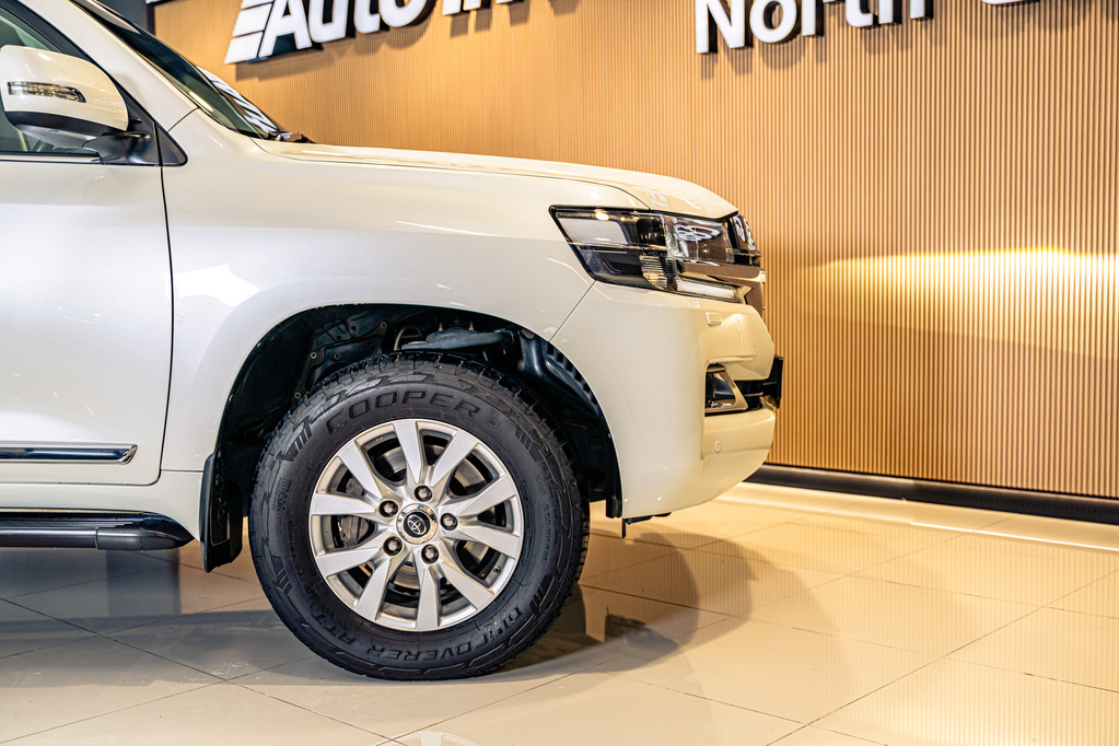 TOYOTA LAND CRUISER LAND CRUISER 200 V8 4.5D VX-R A/T