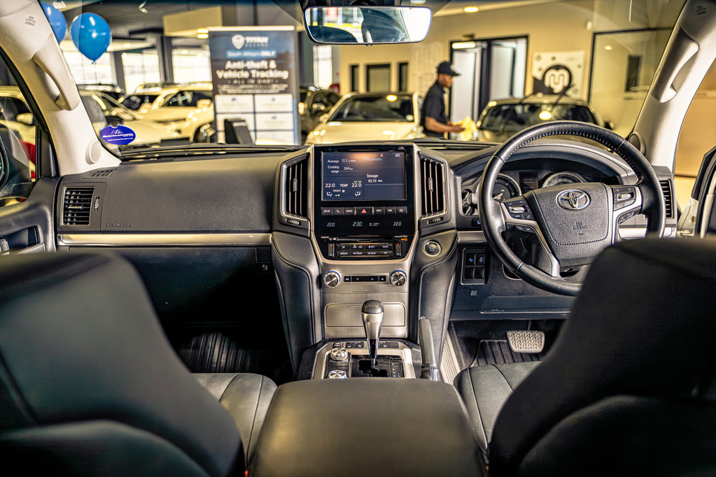 TOYOTA LAND CRUISER LAND CRUISER 200 V8 4.5D VX-R A/T