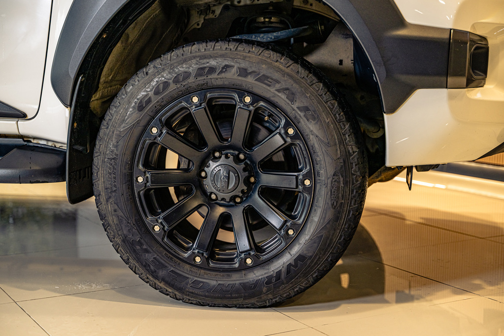 TOYOTA HILUX HILUX 2.8 GD-6 RB LEGEND P/U D/C