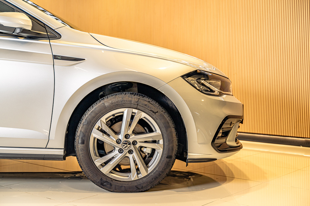 VOLKSWAGEN POLO POLO 1.0 TSI R-LINE DSG