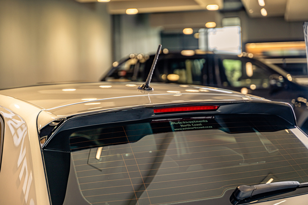 VOLKSWAGEN POLO POLO 1.0 TSI R-LINE DSG