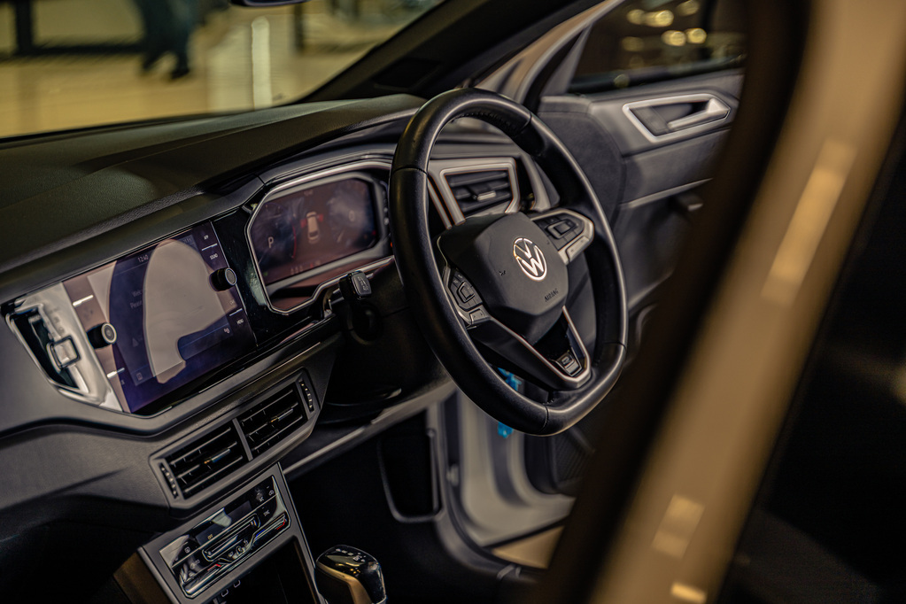 VOLKSWAGEN POLO POLO 1.0 TSI R-LINE DSG