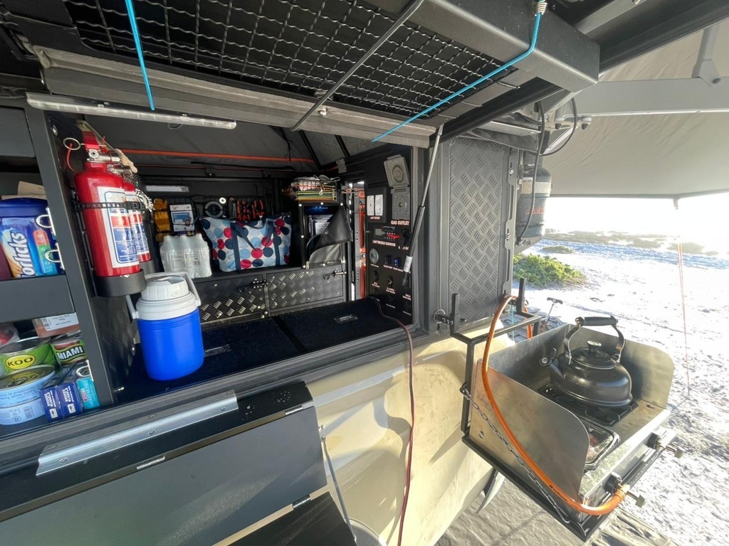 TOYOTA HILUX HILUX 2.8 GD-6 RB LEGEND 4X4 A/T P/U E/CAB - 16