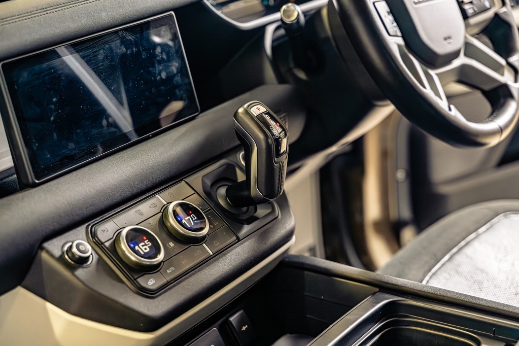 LAND ROVER DEFENDER DEFENDER 110 D240 FIRST EDITION (177KW) - 16