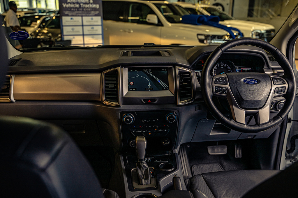 FORD EVEREST EVEREST 2.2 TDCi  XLT A/T - 6