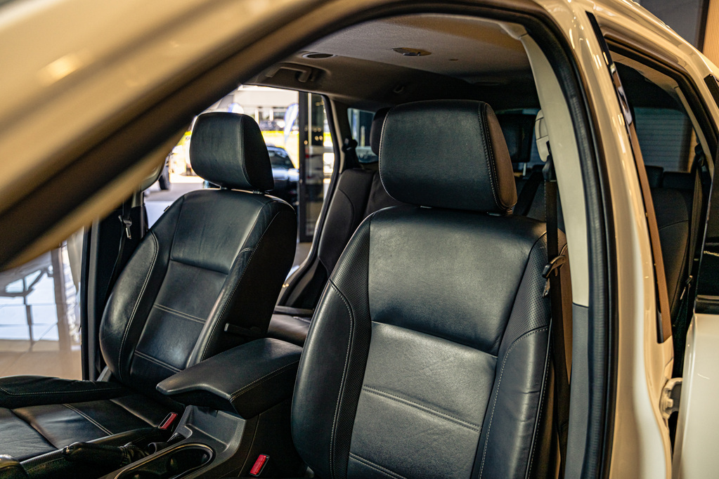 FORD EVEREST EVEREST 2.2 TDCi  XLT A/T - 7