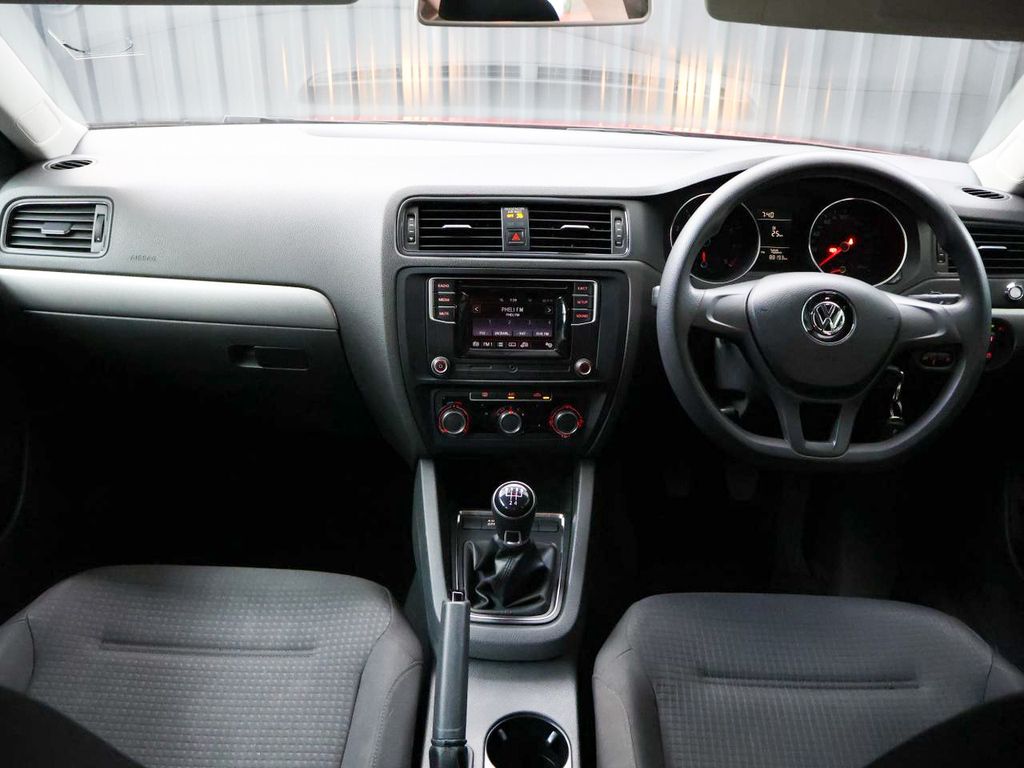 VOLKSWAGEN JETTA VI JETTA GP 1.6 CONCEPTLINE - 4