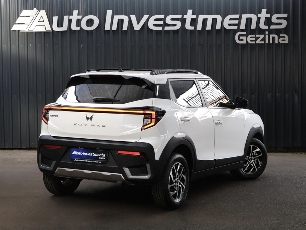 MAHINDRA XUV3XO XUV3XO 1.2T AX5 A/T