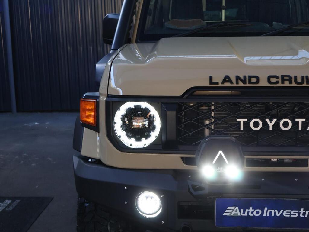 TOYOTA LAND CRUISER 79 LAND CRUISER 79 2.8 GD-6 P/U D/C A/T - 2