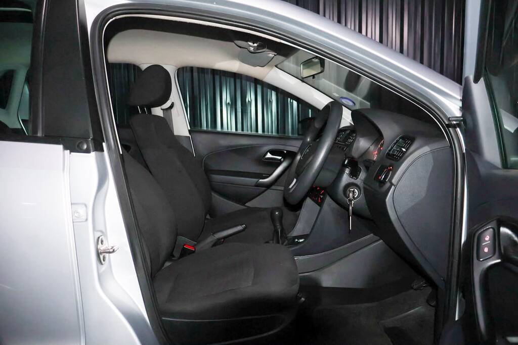 VOLKSWAGEN POLO VIVO POLO VIVO 1.4 TRENDLINE (5DR) - 16