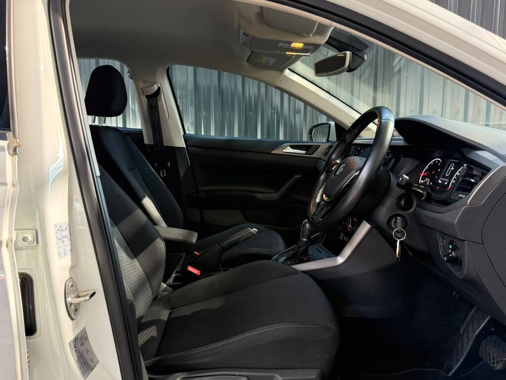 VOLKSWAGEN POLO POLO 1.0 TSI COMFORTLINE DSG - 7