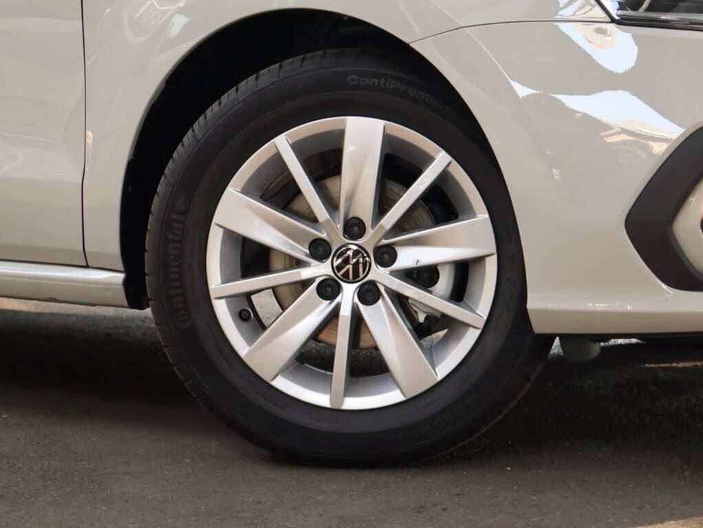 VOLKSWAGEN Polo Vivo POLO VIVO 1.4 (5DR)