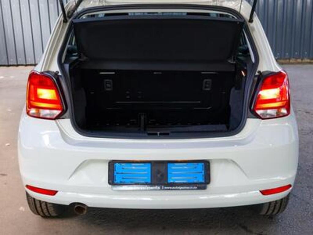 VOLKSWAGEN Polo Vivo POLO VIVO 1.4 LIFE (5DR) - 12