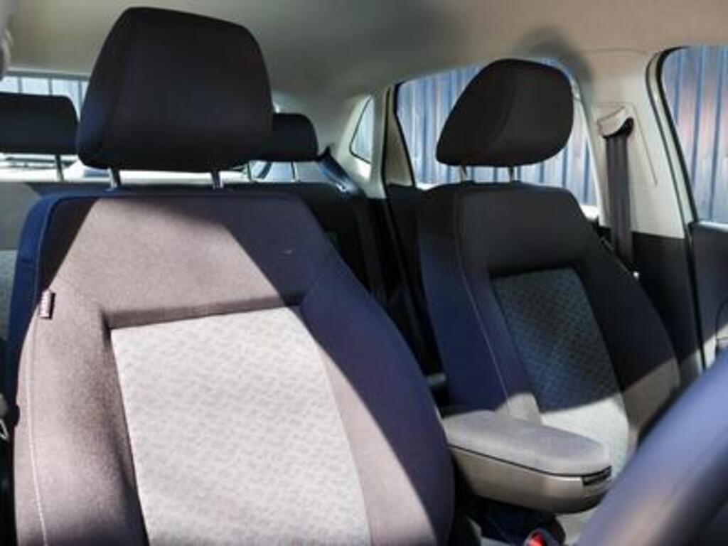 VOLKSWAGEN Polo Vivo POLO VIVO 1.4 LIFE (5DR) - 14